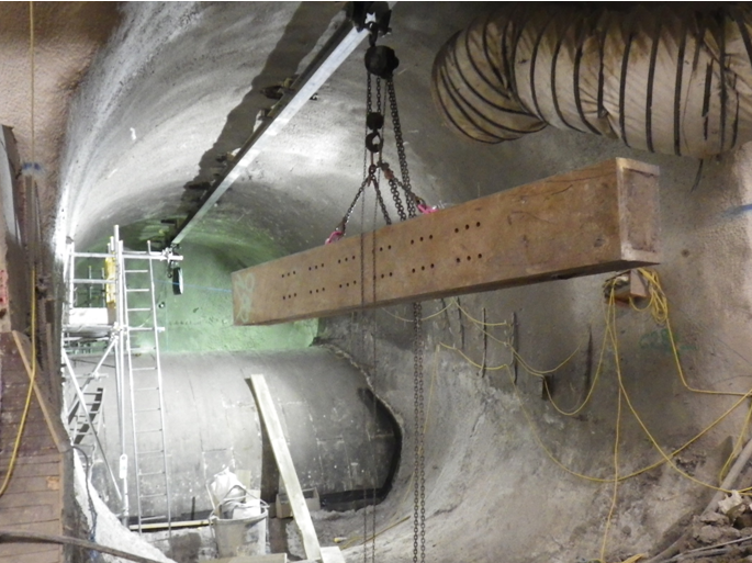 SCL Tunnel, overbridging operational Central Line Tunnel